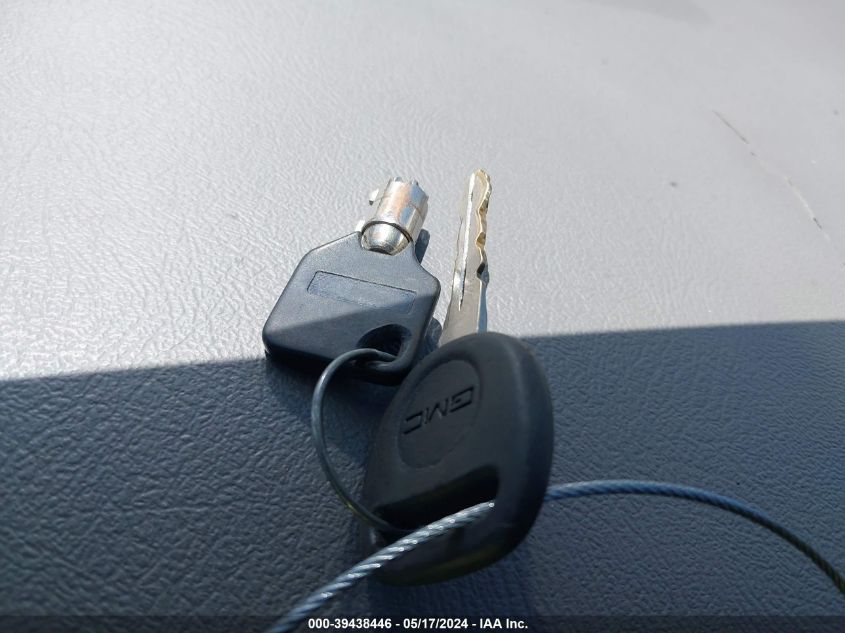 2000 GMC Sierra 1500 Sl VIN: 2GTEC19T0Y1229911 Lot: 39438446