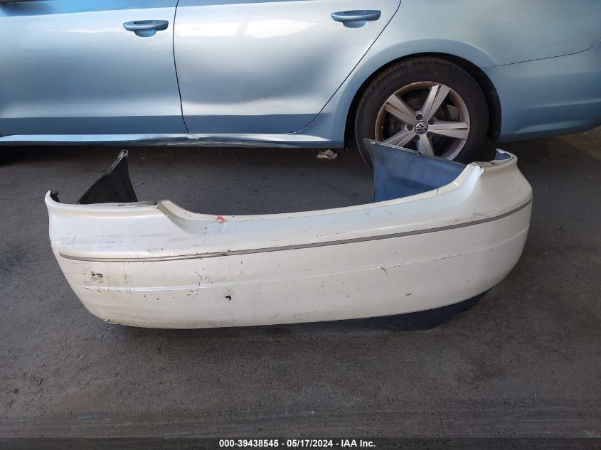 2001 Toyota Avalon Xl VIN: 4T1BF28B51U141743 Lot: 39438545