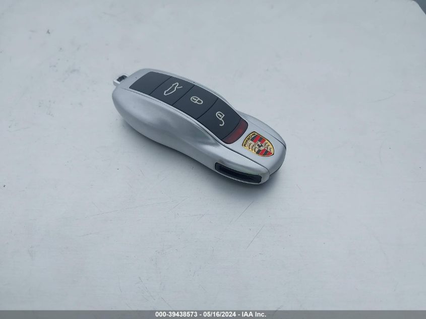 2013 Porsche 911 Carrera 4S VIN: WP0AB2A92DS120822 Lot: 39438573