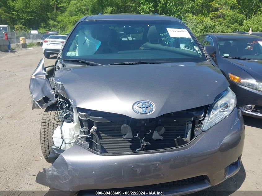 2017 Toyota Sienna Xle 8 Passenger VIN: 5TDYZ3DCXHS783674 Lot: 39438609