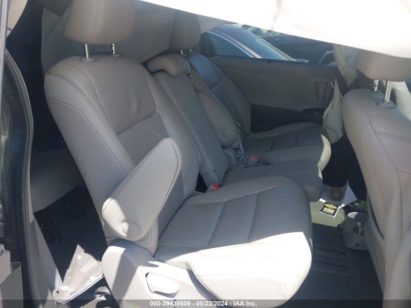 2017 Toyota Sienna Xle 8 Passenger VIN: 5TDYZ3DCXHS783674 Lot: 39438609