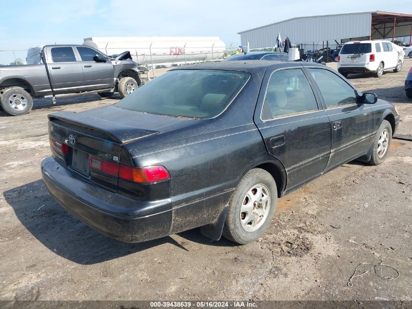 1999 Toyota Camry Le VIN: 4T1BG22K8XU545344 Lot: 39438639