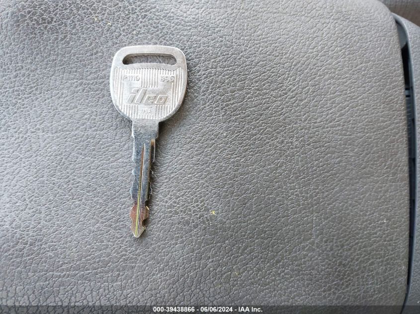 2004 Chevrolet Avalanche 1500 VIN: 3GNEC12T64G118489 Lot: 39438866