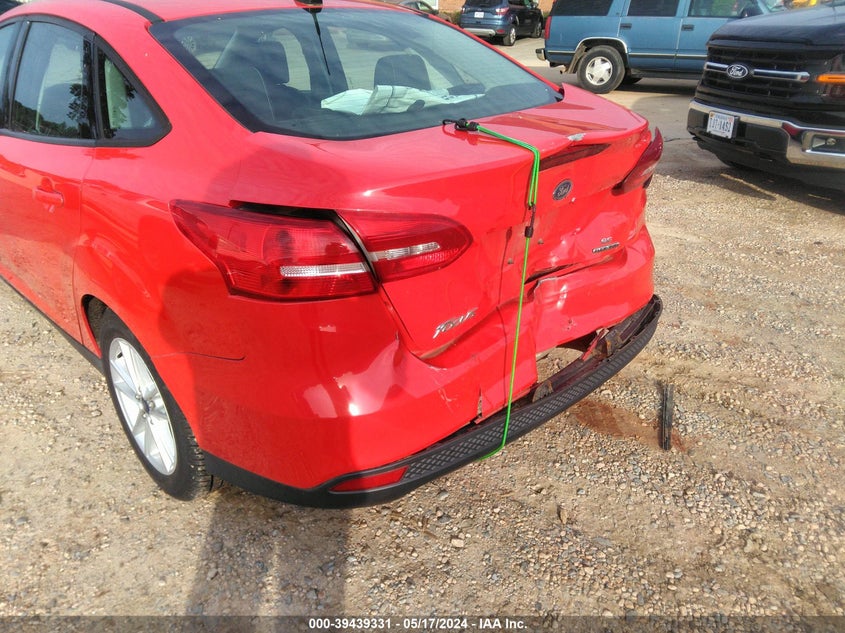 2015 FORD FOCUS SE - 1FADP3F20FL273315
