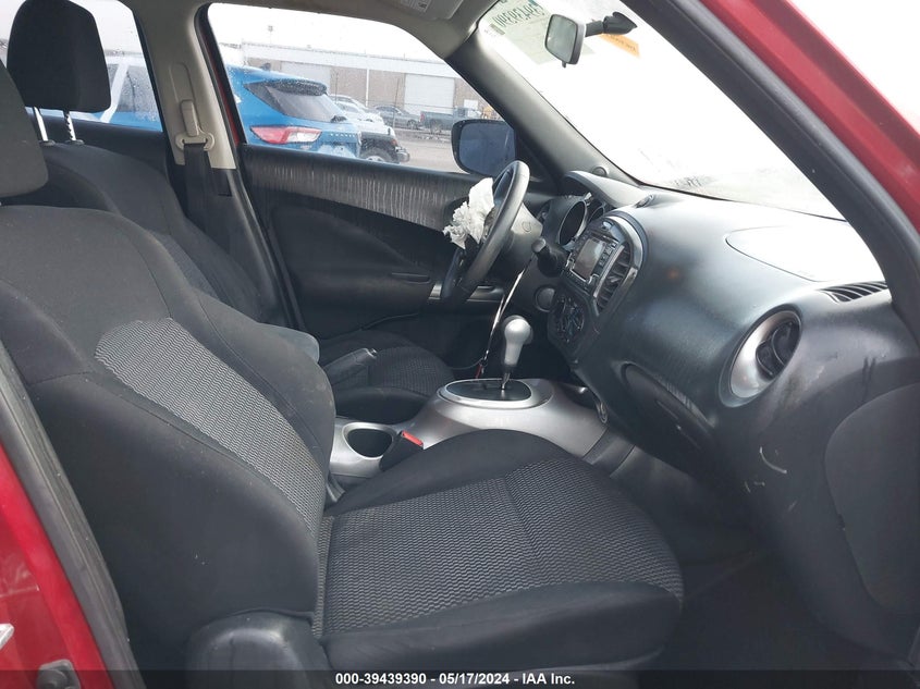 2015 Nissan Juke S VIN: JN8AF5MV7FT562981 Lot: 39439390