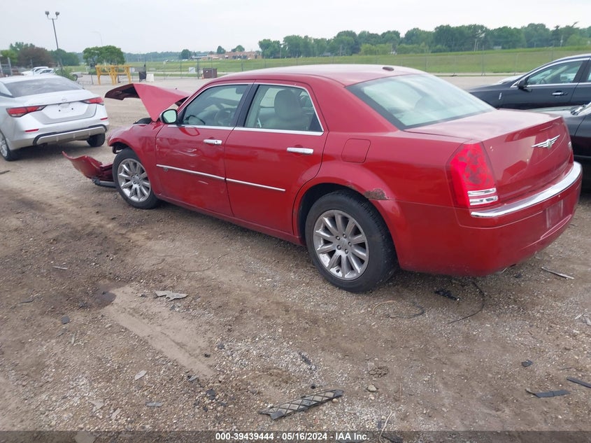 2009 Chrysler 300C VIN: 2C3KA63TX9H555498 Lot: 39439444