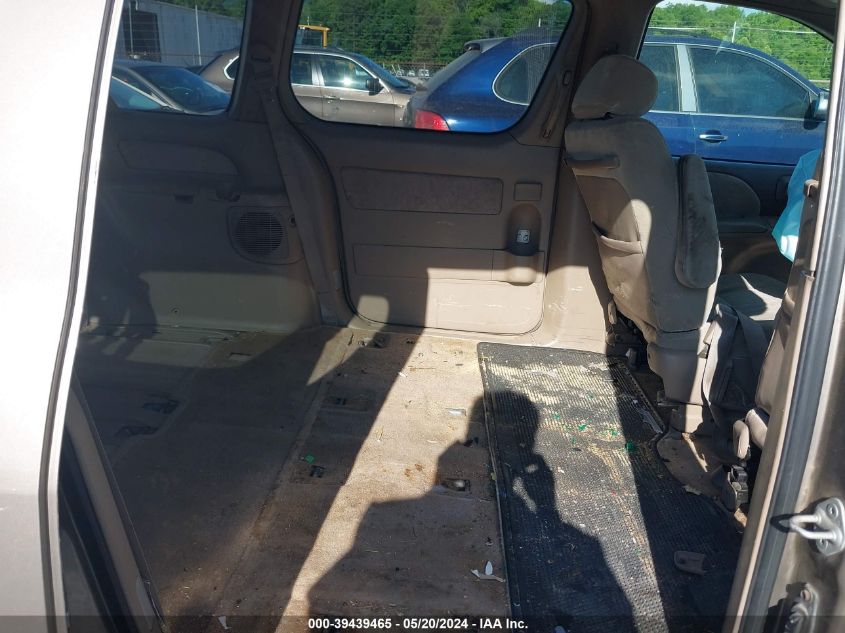 1999 Toyota Sienna Le VIN: 4T3ZF13C3XU112038 Lot: 39439465