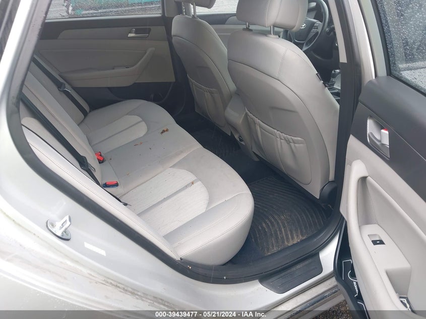 2016 Hyundai Sonata Hybrid Se VIN: KMHE24L15GA028808 Lot: 39439477