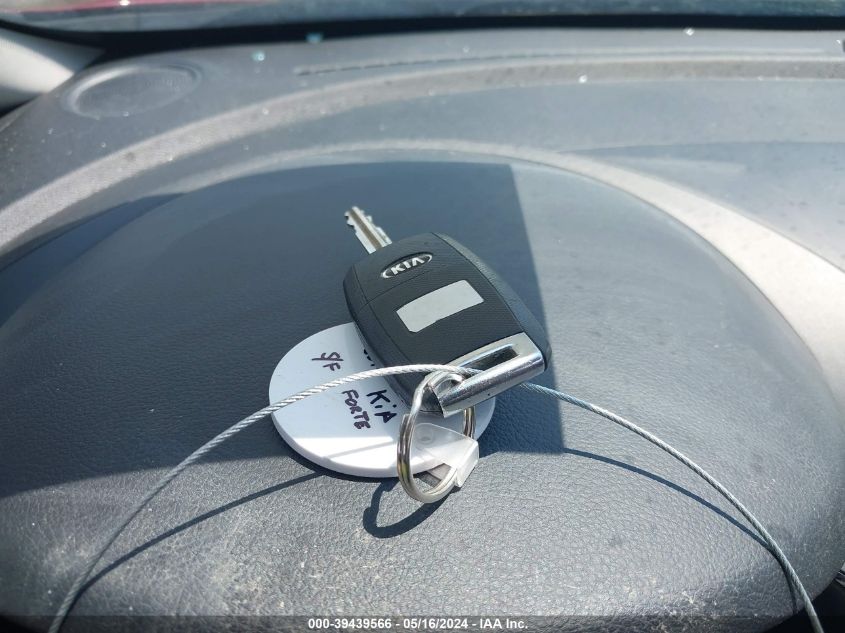 2015 Kia Forte Lx VIN: KNAFX4A60F5372477 Lot: 39439566