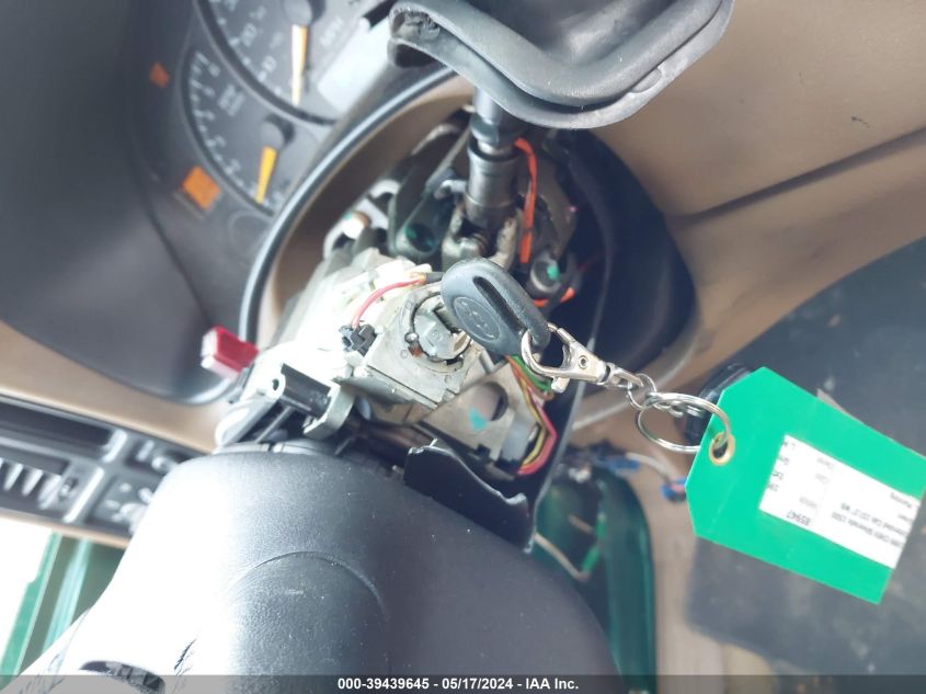 1999 Chevrolet Silverado 1500 Ls VIN: 2GCEC19T7X1146152 Lot: 39439645