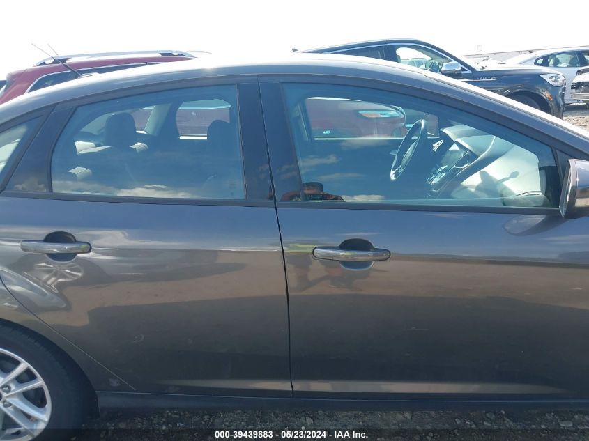 2015 Ford Focus Se VIN: 1FADP3F22FL381807 Lot: 39439883