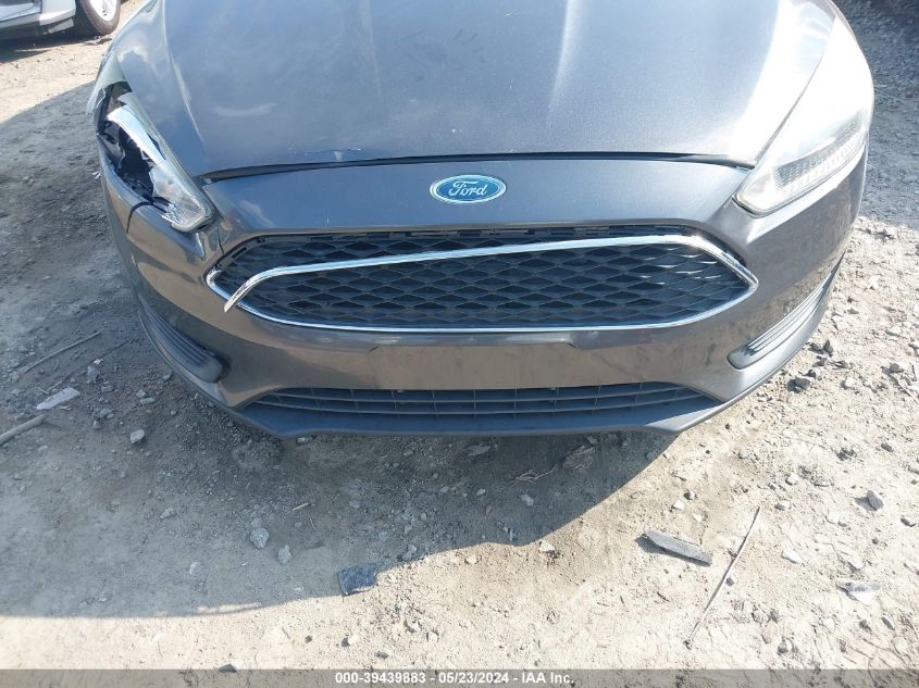 2015 Ford Focus Se VIN: 1FADP3F22FL381807 Lot: 39439883