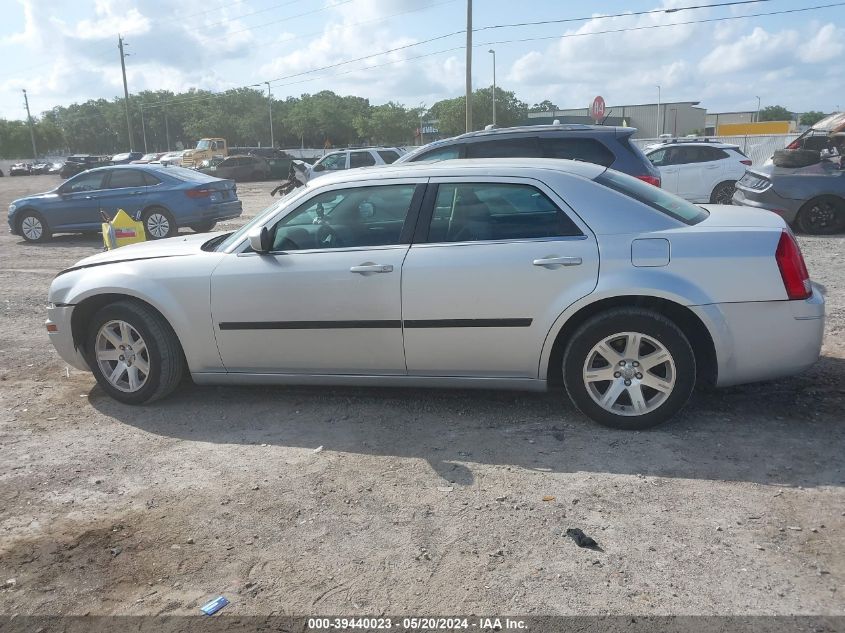 2007 Chrysler 300 VIN: 2C3LA43R97H879102 Lot: 39440023