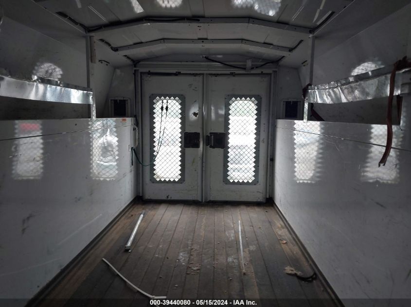 2017 GMC Savana Cutaway Work Van VIN: 1GD07RFG0H1122668 Lot: 39440080