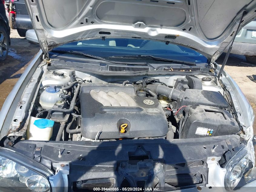 2004 Volkswagen Golf Gl 2.0L VIN: 9BWFL61J844004099 Lot: 39440085