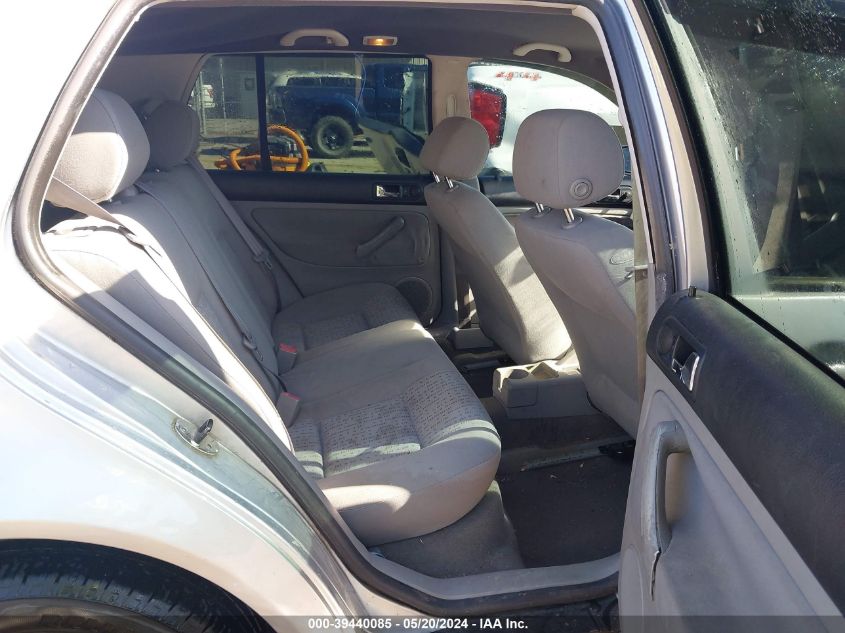 2004 Volkswagen Golf Gl 2.0L VIN: 9BWFL61J844004099 Lot: 39440085