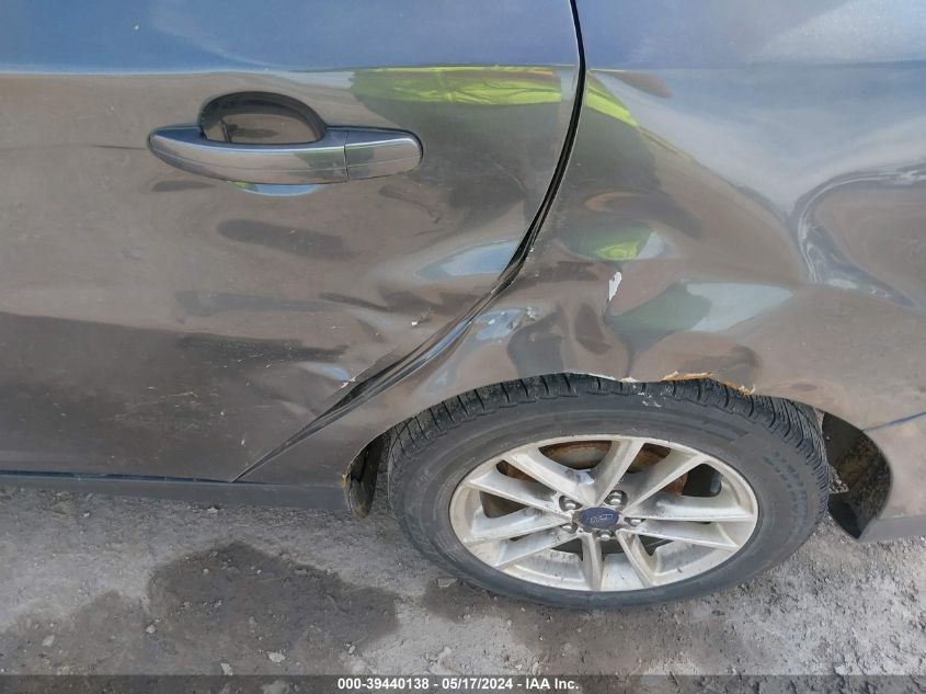 2017 Ford Focus Se VIN: 1FADP3F23HL318007 Lot: 39440138