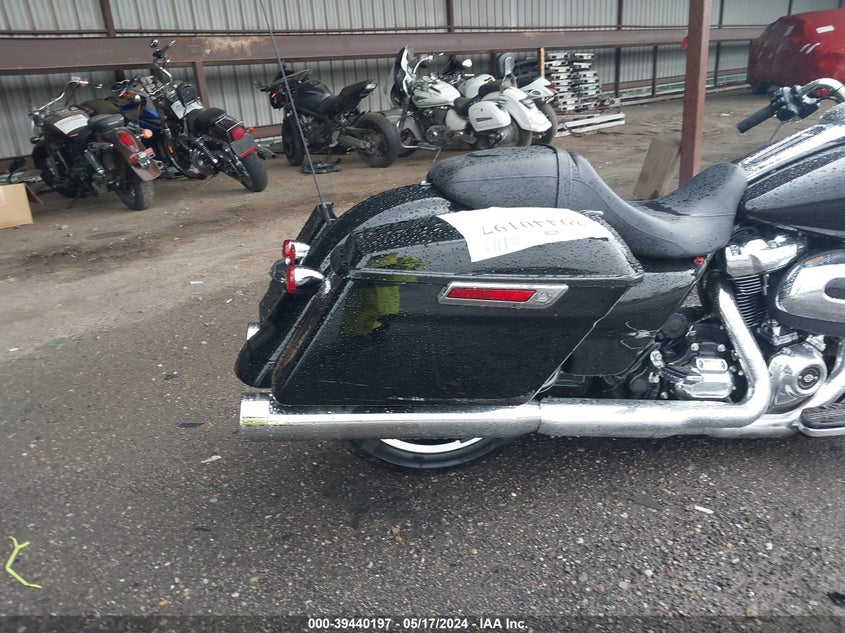 VIN 1HD1KBC10PB675570 2023 HARLEY-DAVIDSON FLHX