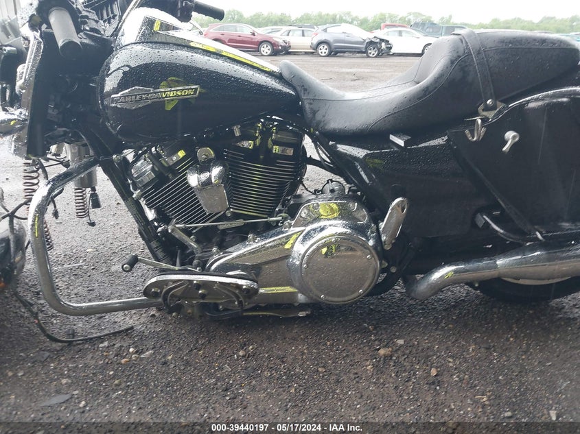 VIN 1HD1KBC10PB675570 2023 HARLEY-DAVIDSON FLHX