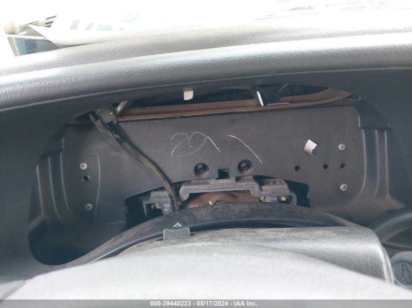 2006 Chevrolet Silverado 1500 Lt1 VIN: 1GCEK19B16Z255271 Lot: 39440223