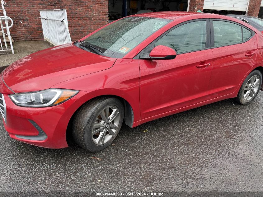 2017 Hyundai Elantra Se/Value/Limited VIN: 5NPD84LF4HH117712 Lot: 39440290