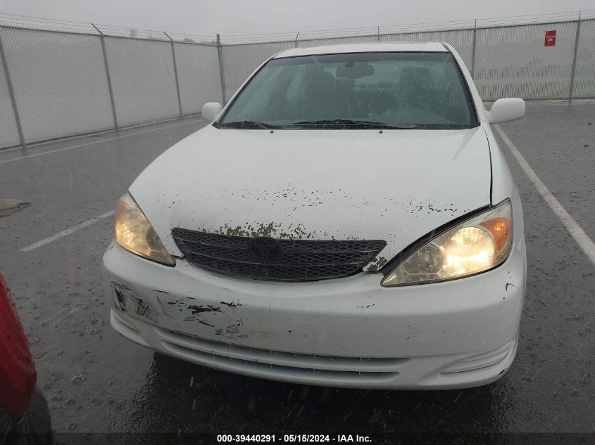 2002 Toyota Camry Xle VIN: 4T1BE30K42U062554 Lot: 39440291