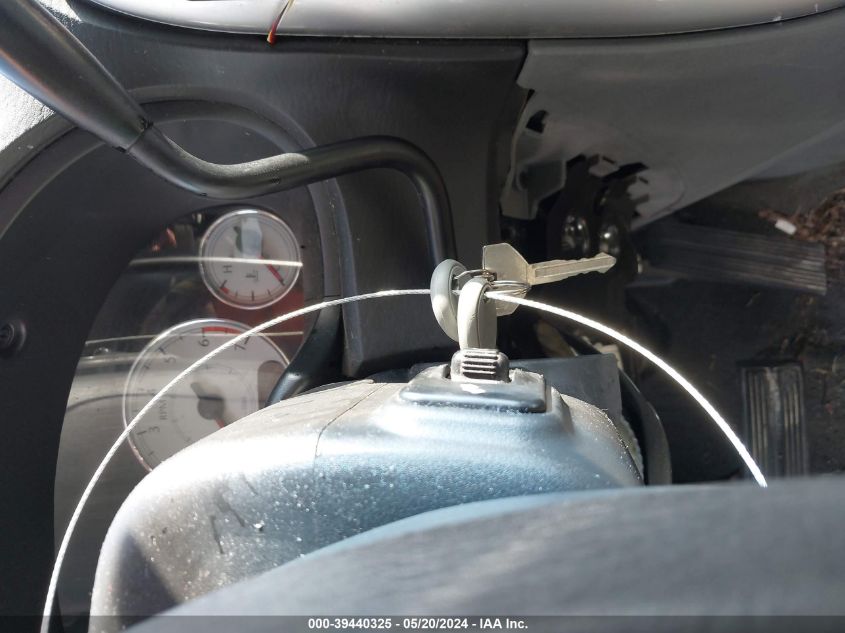 2005 Chrysler Town & Country Limited VIN: 2C8GP64LX5R217665 Lot: 39440325