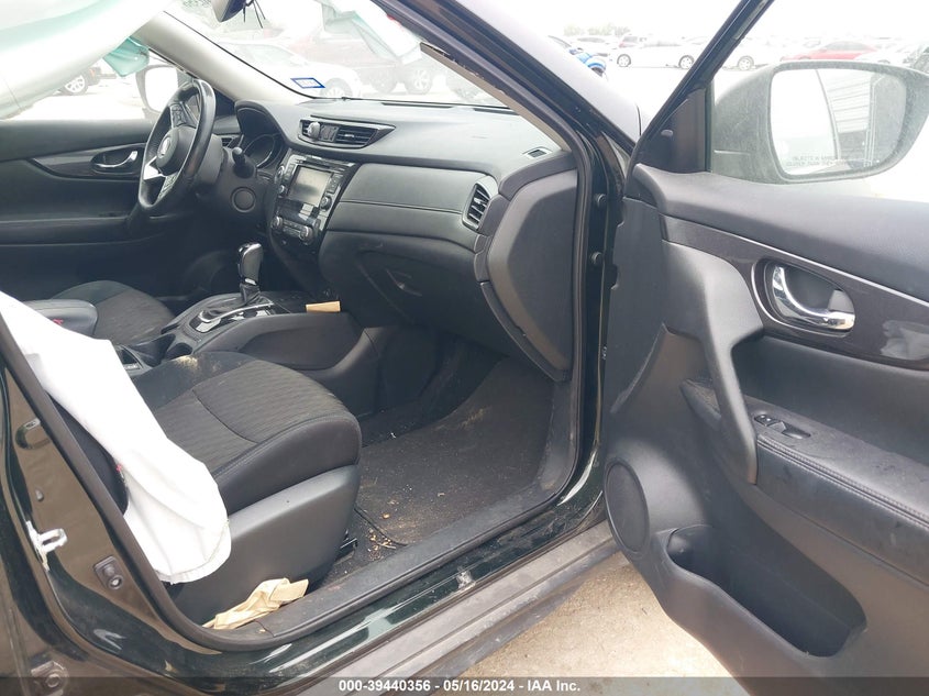 VIN 5N1AT2MT8KC706416 2019 NISSAN ROGUE SV