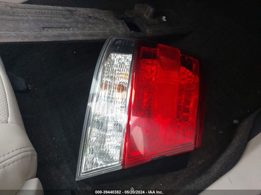 2014 Subaru Legacy 2.5I Limited VIN: 4S3BMBL64E3009010 Lot: 39440382