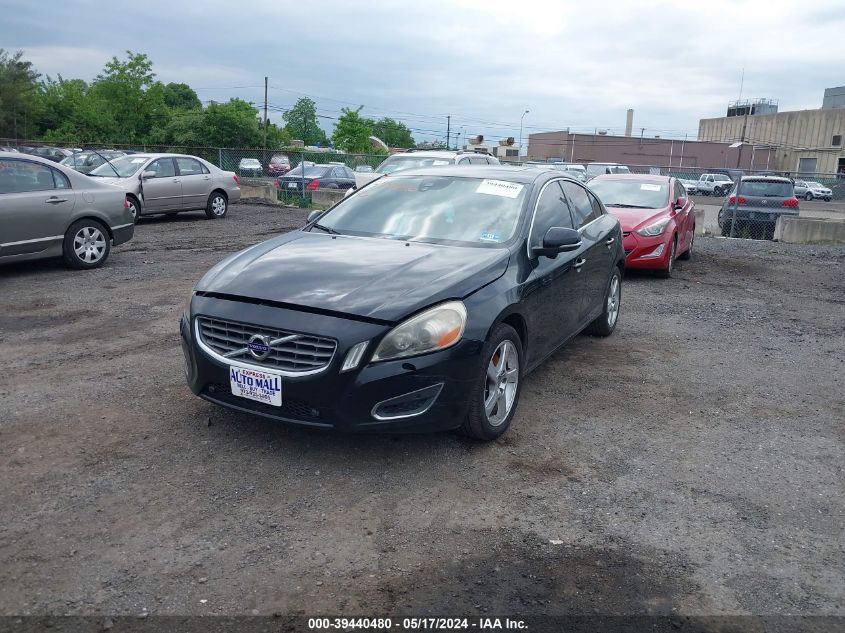 2013 Volvo S60 T5/T5 Platinum/T5 Premier/T5 Premier Plus VIN: YV1612FS5D2184819 Lot: 39440480