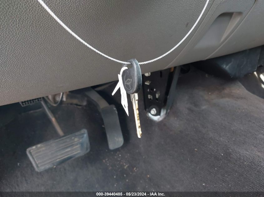 2009 Chevrolet Silverado 1500 Ls VIN: 1GCEC19C69Z205850 Lot: 39440485