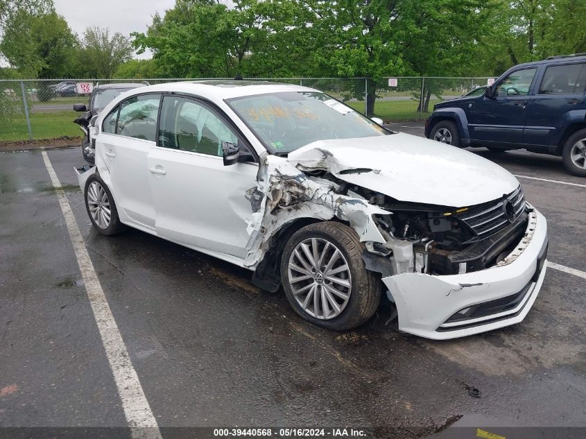 2015 VOLKSWAGEN JETTA 1.8T SE - 3VWD17AJXFM301179