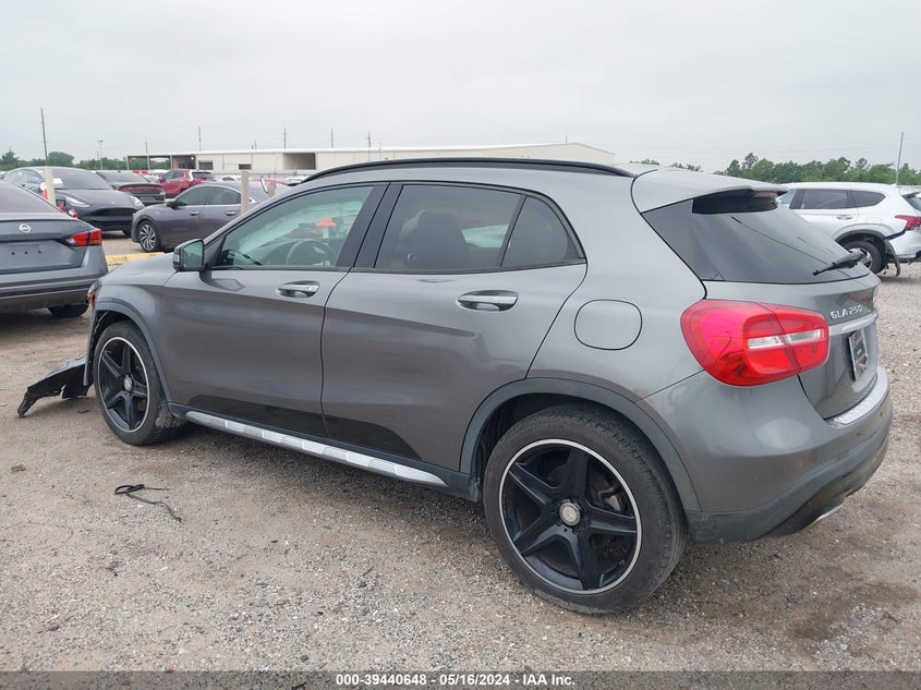 2017 MERCEDES-BENZ GLA 250 - WDCTG4EB0HJ289665