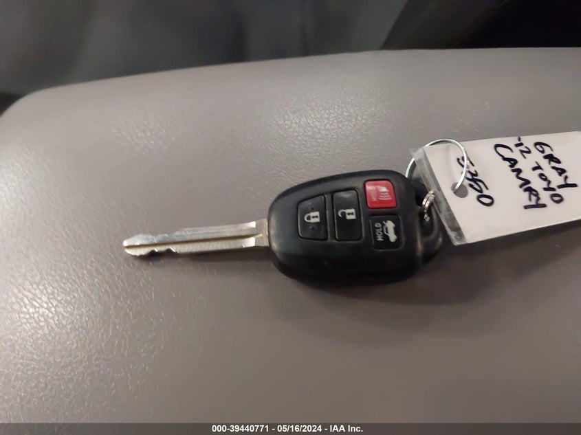 2012 Toyota Camry Le VIN: 4T4BF1FK1CR235768 Lot: 39440771