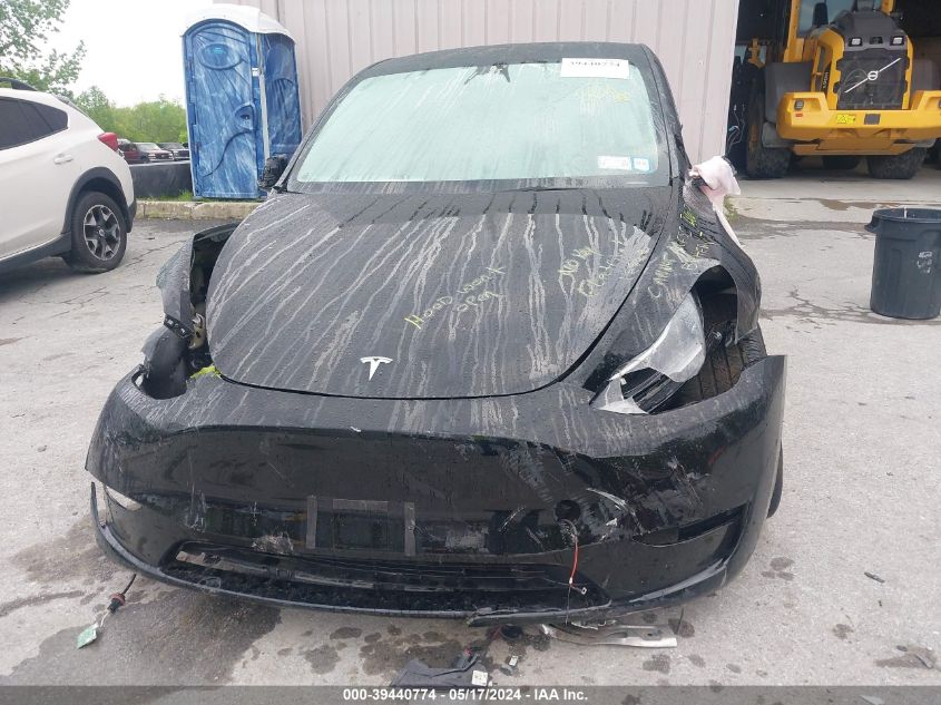 2023 Tesla Model Y Awd/Long Range Dual Motor All-Wheel Drive VIN: 7SAYGDEE0PF644655 Lot: 39440774