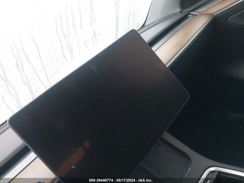 2023 Tesla Model Y Awd/Long Range Dual Motor All-Wheel Drive VIN: 7SAYGDEE0PF644655 Lot: 39440774