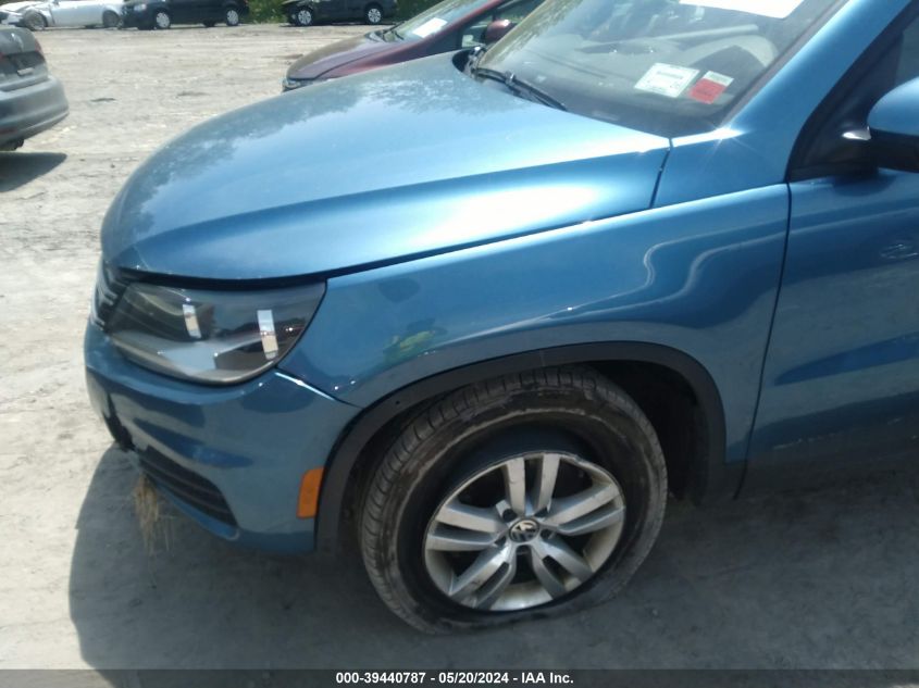 2017 Volkswagen Tiguan 2.0T/2.0T S VIN: WVGAV7AX5HK023165 Lot: 39440787