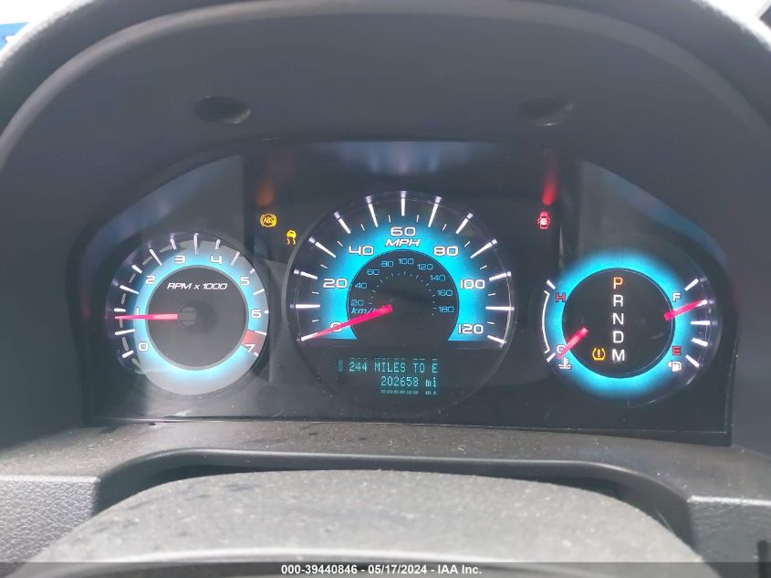 2011 Ford Fusion Sport VIN: 3FAHP0DC3BR250683 Lot: 39440846