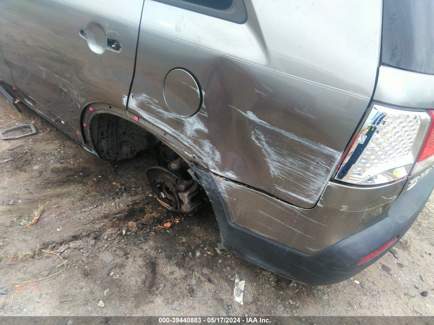 2011 Kia Sorento Lx V6 VIN: 5XYKT4A26BG048798 Lot: 39440883