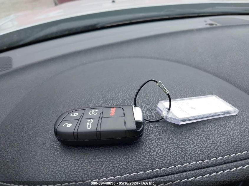 2023 Chrysler 300 300S VIN: 2C3CCABG7PH580863 Lot: 39440895