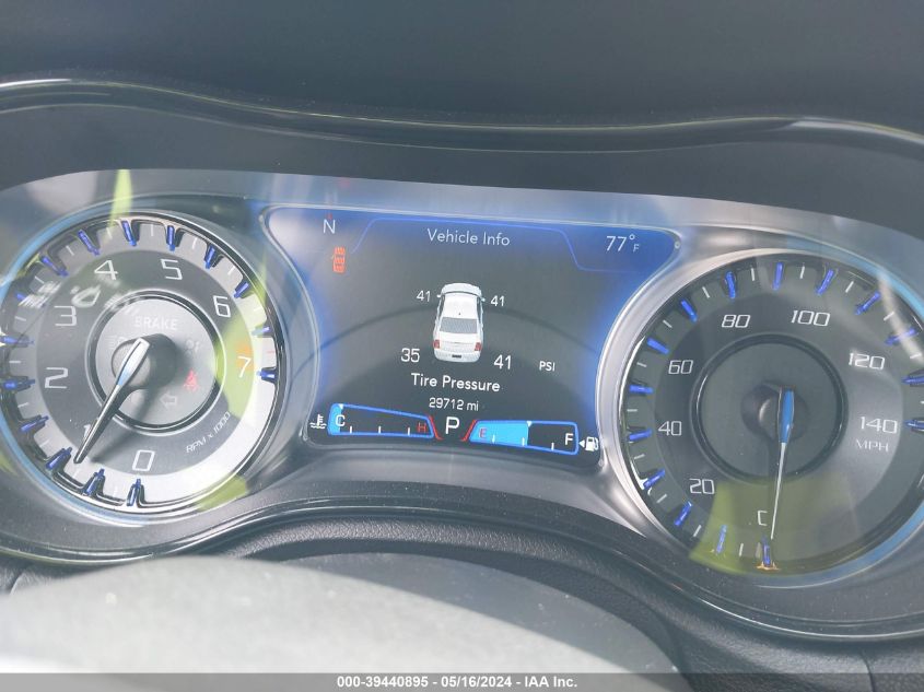 2023 Chrysler 300 300S VIN: 2C3CCABG7PH580863 Lot: 39440895