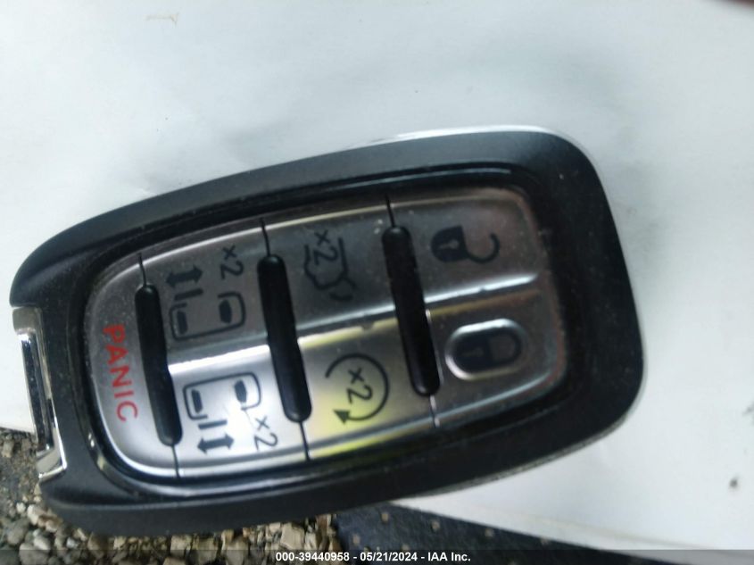 2019 Chrysler Pacifica Touring L VIN: 2C4RC1BG8KR626144 Lot: 39440958