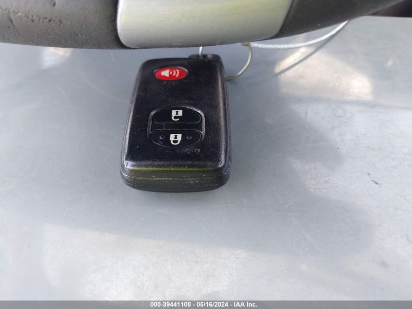 2013 Toyota Prius Two VIN: JTDKN3DU4D5648667 Lot: 39441108