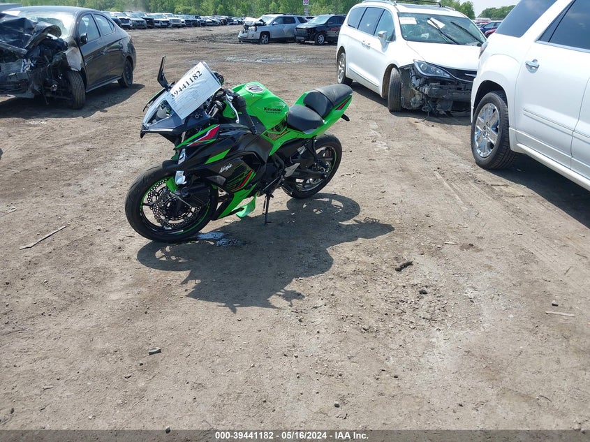 VIN ML5EXEP15RDAB9137 2024 KAWASAKI EX650 P