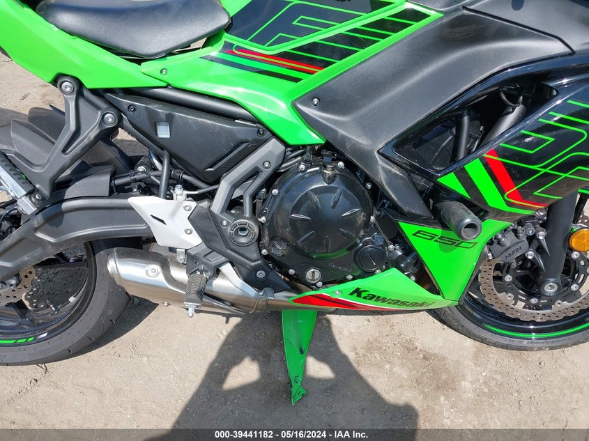 VIN ML5EXEP15RDAB9137 2024 KAWASAKI EX650 P
