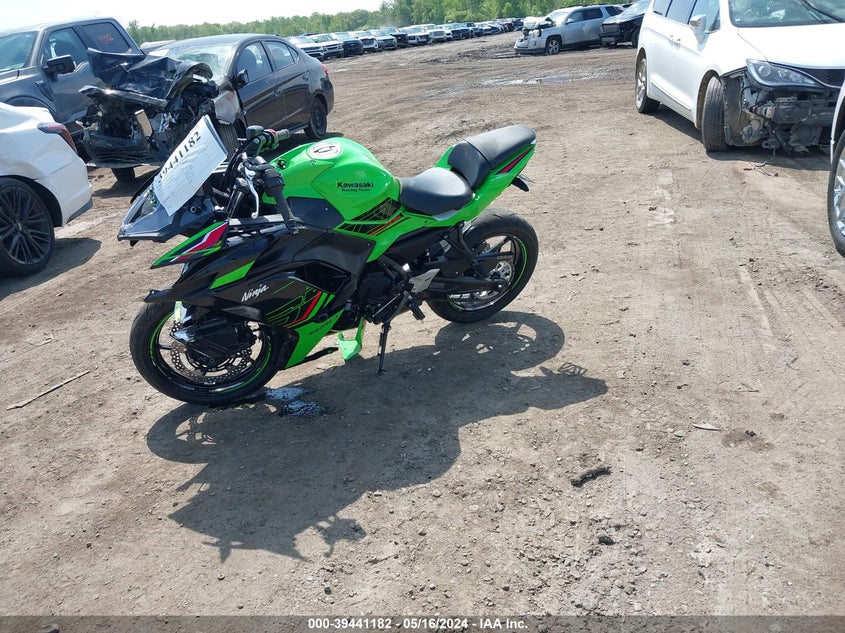 VIN ML5EXEP15RDAB9137 2024 KAWASAKI EX650 P