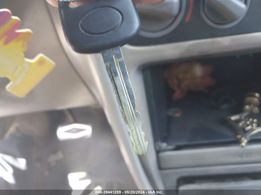 1NXBR12E4YZ339857 2000 Toyota Corolla Ce