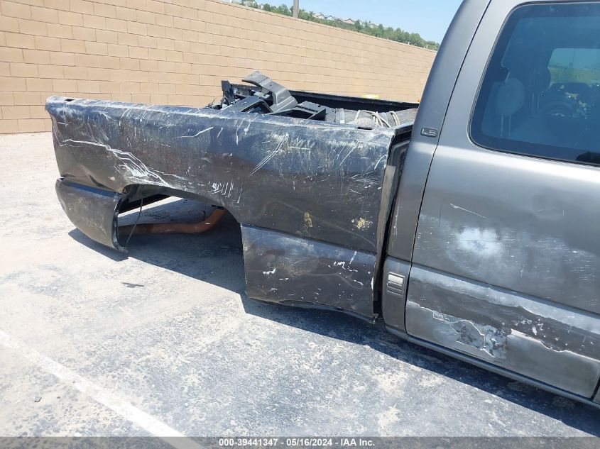 2001 Chevrolet Silverado 1500 Ls VIN: 2GCEC19V411132217 Lot: 39441347