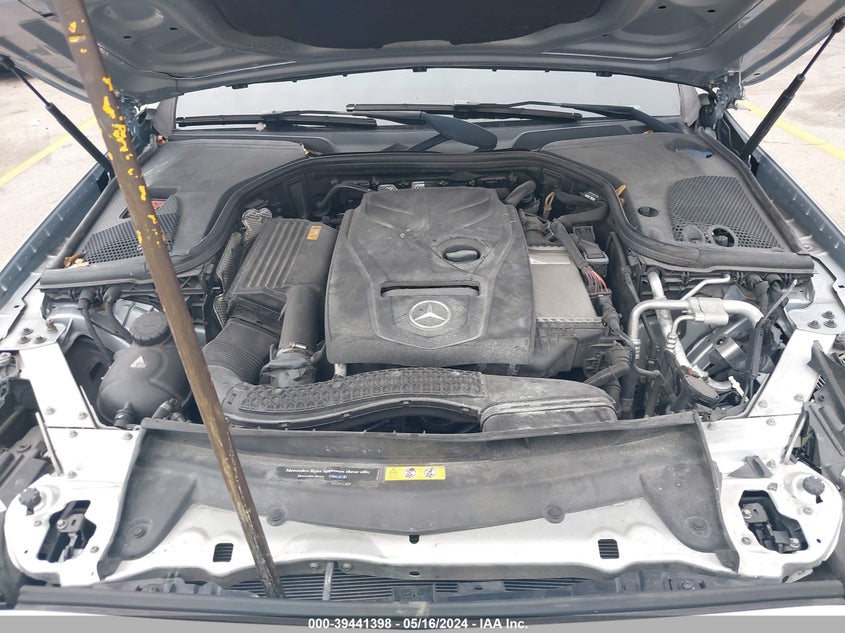 VIN WDDZF4JB0JA337718 2018 MERCEDES-BENZ E 300