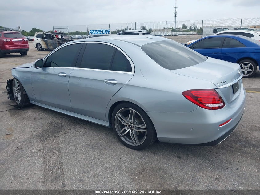 VIN WDDZF4JB0JA337718 2018 MERCEDES-BENZ E 300